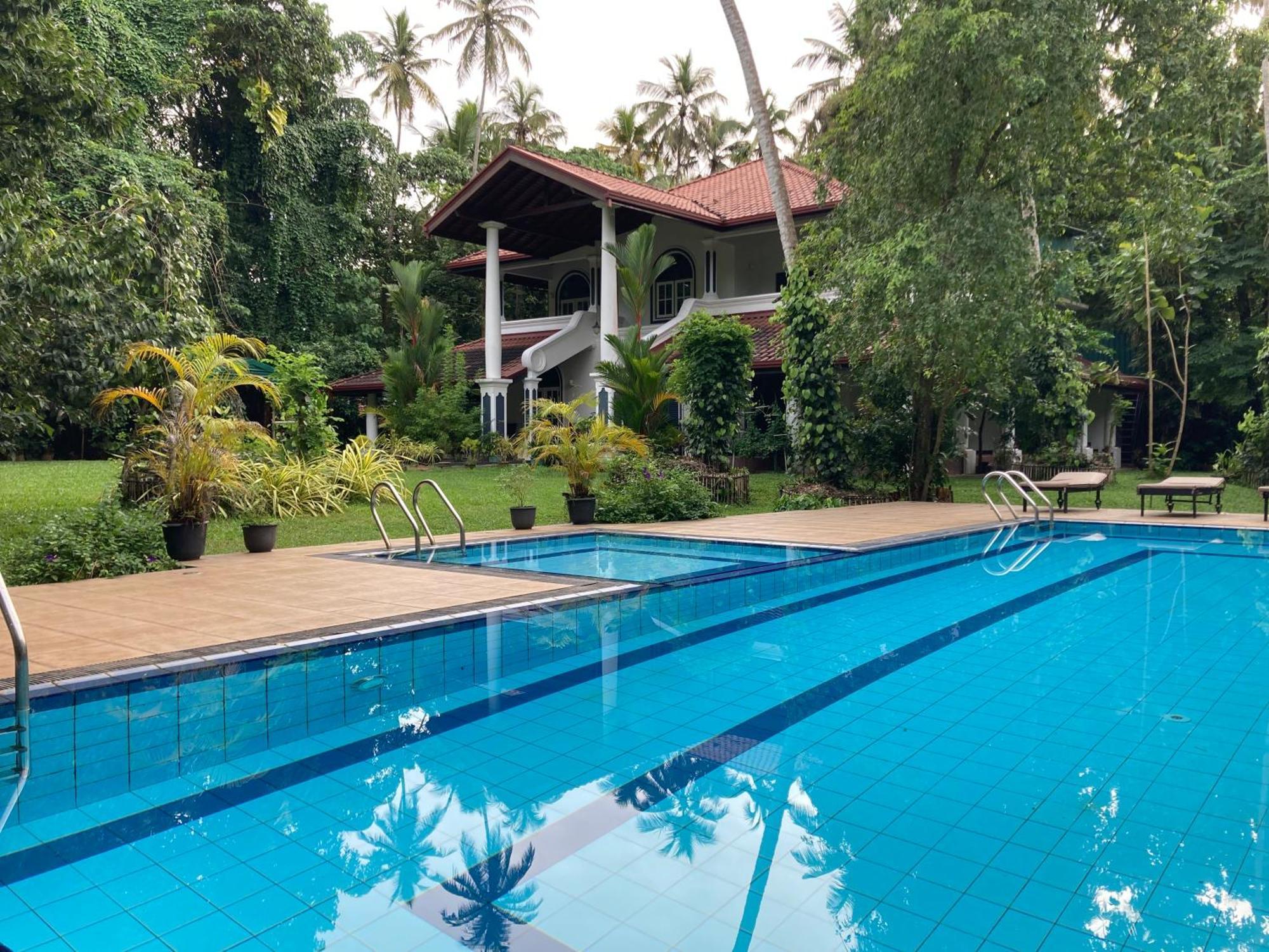 The Villa Green Inn Negombo Exterior photo