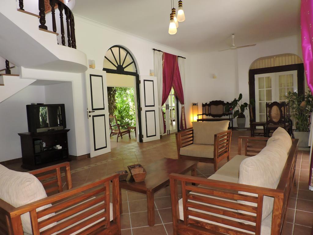 The Villa Green Inn Negombo Exterior photo